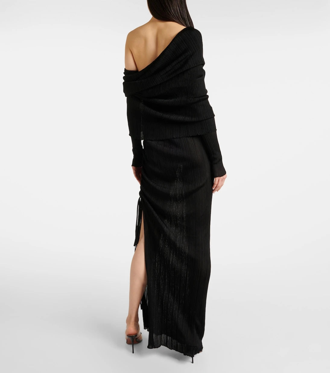 Alaïa - فستان ماكسي مكشكش مكشوف الأكتاف