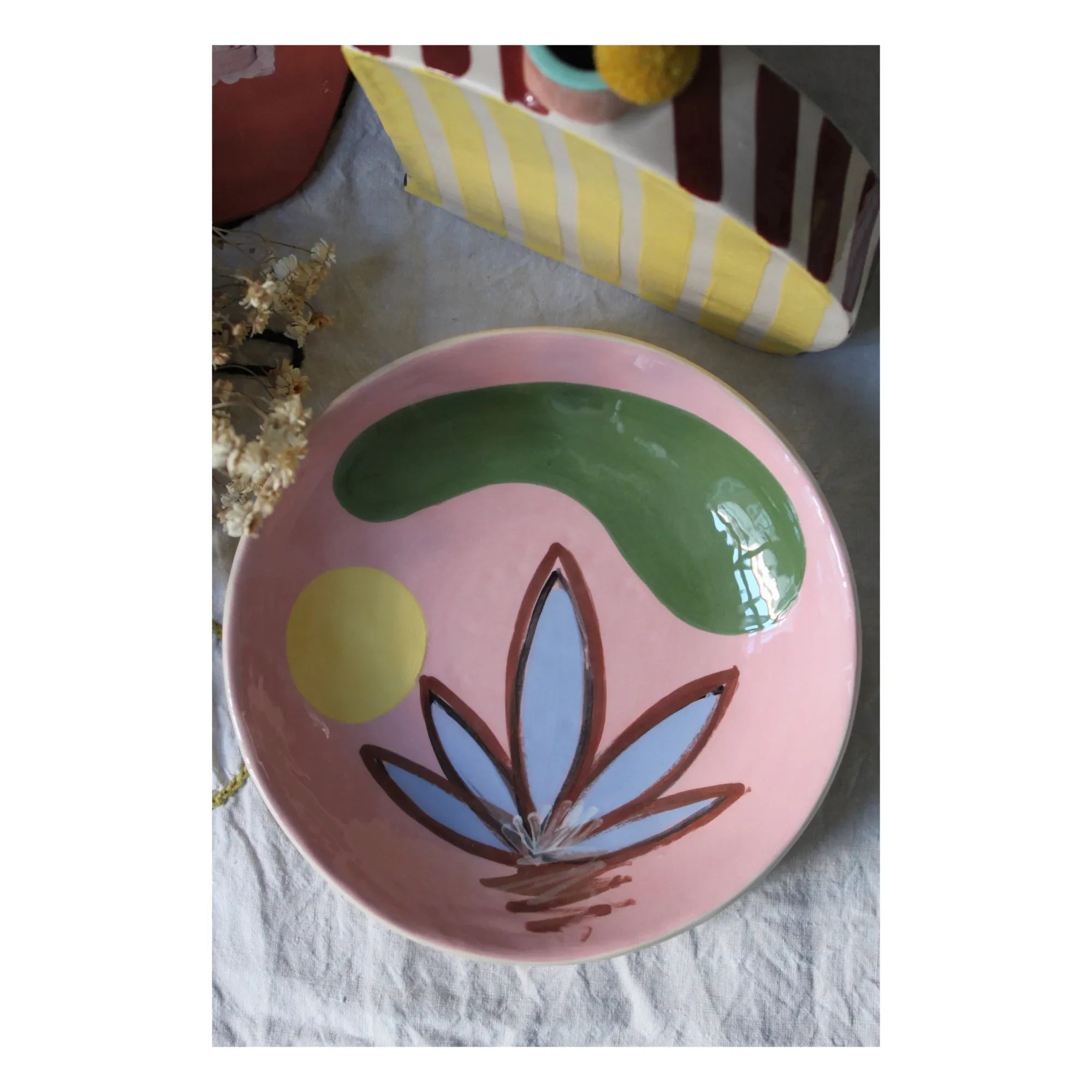 HOMERE - Daphné Flower Ceramic Shallow Bowl | Pink