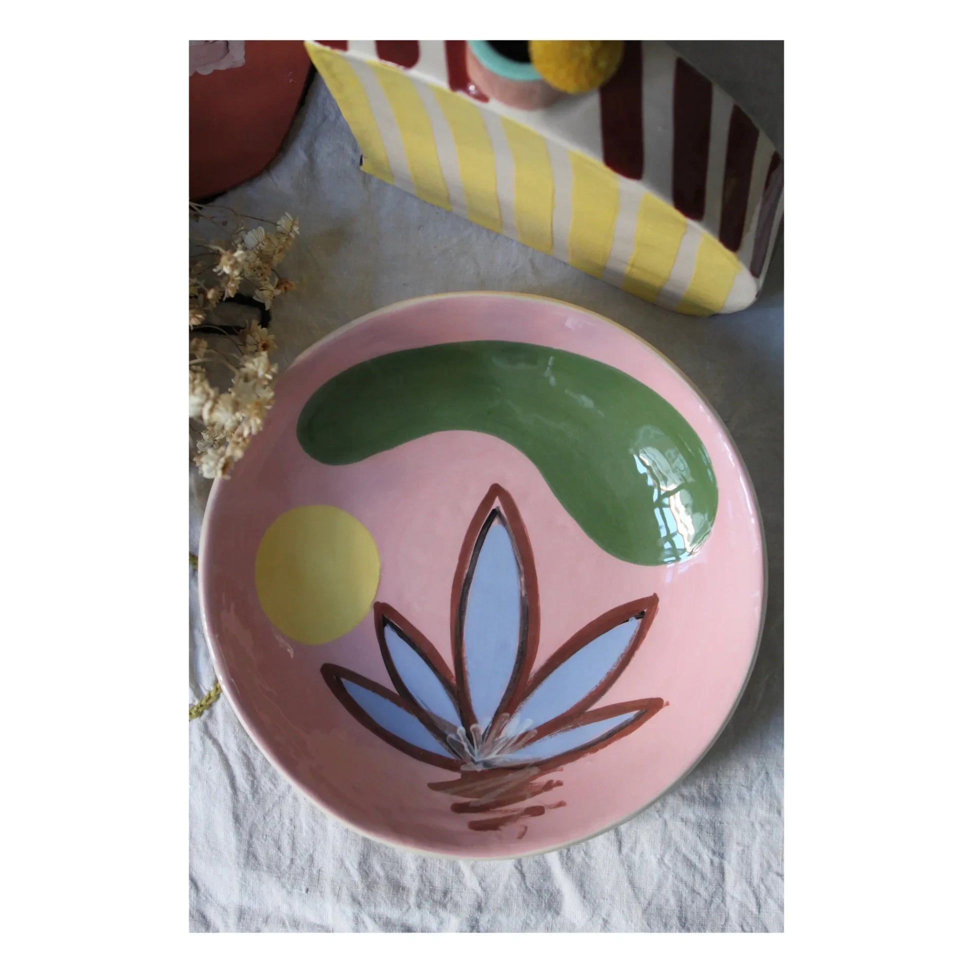 HOMERE - Daphné Flower Ceramic Shallow Bowl | Pink