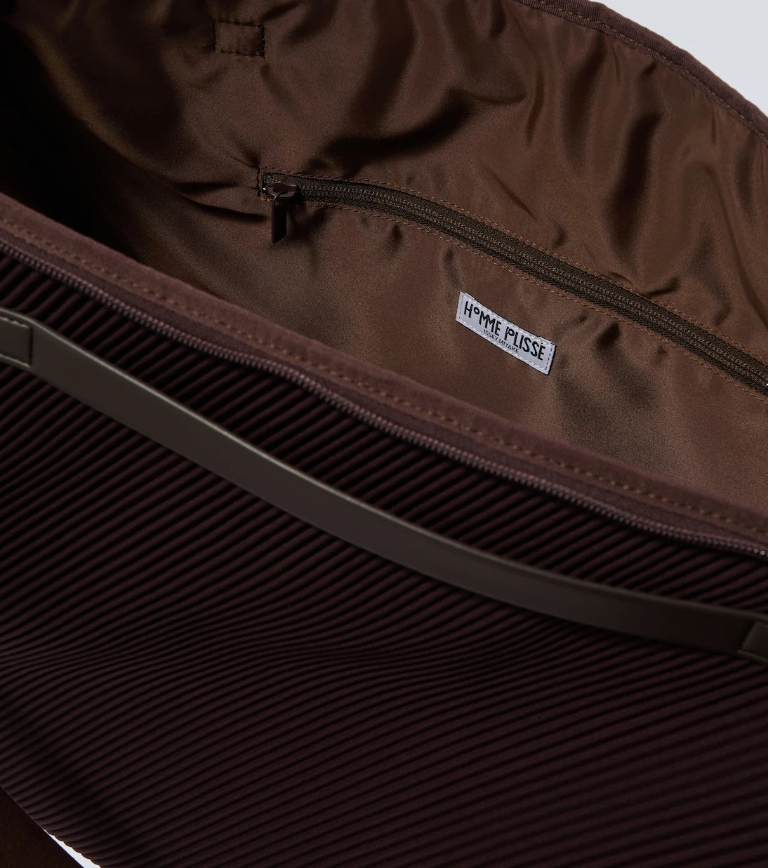 Homme Plissé Issey Miyake - Pleats duffel bag