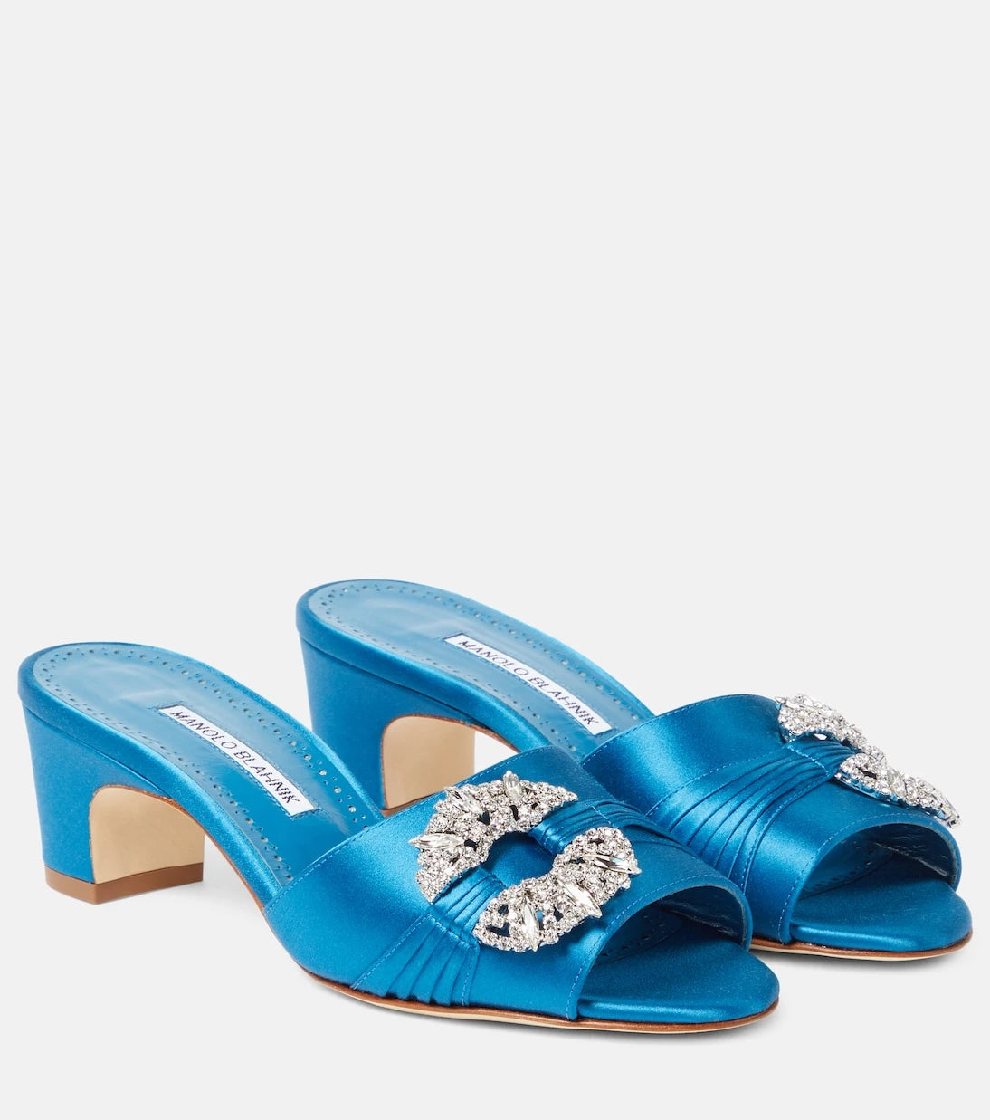 Manolo Blahnik - Prinap 50 embellished satin mules