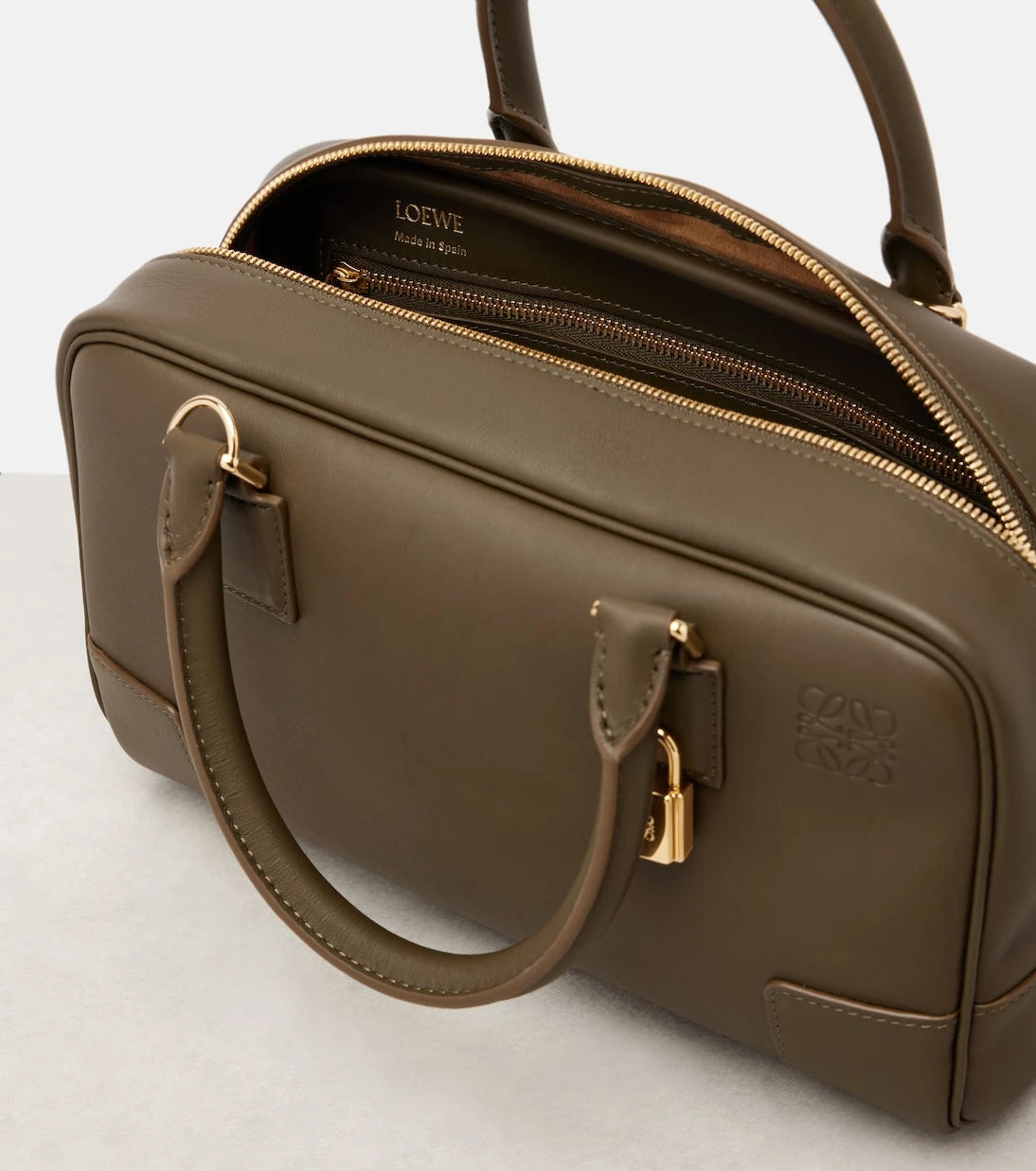 Loewe - Amazona 23 leather tote bag