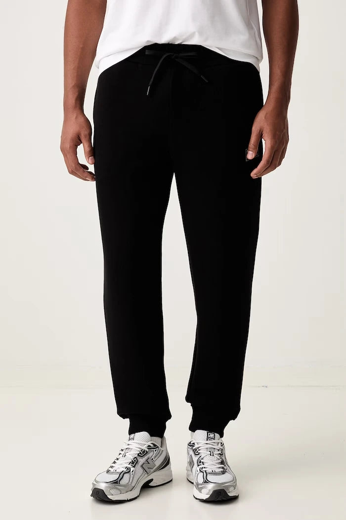 EA7 Emporio Armani erkek pamuklu eşofman takımı