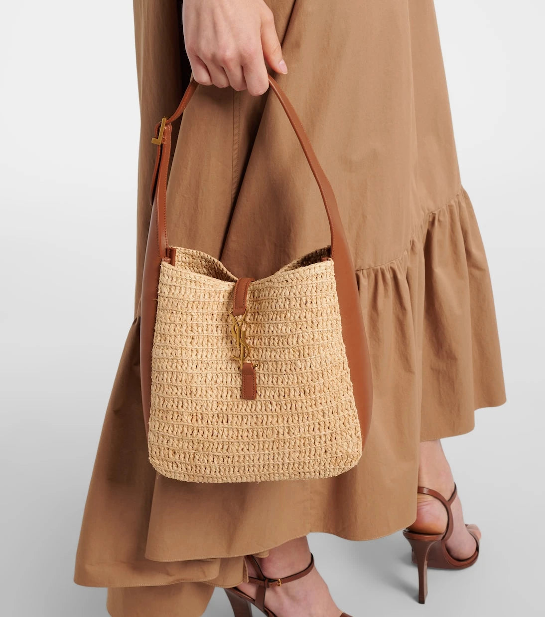 Saint Laurent - Le 5 à 7 Small raffia shoulder bag