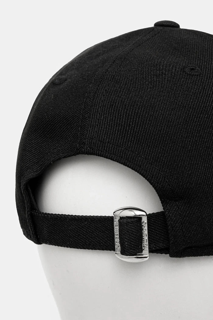 New Era OUTLINE 9FORTY® Pamuklu Şapka