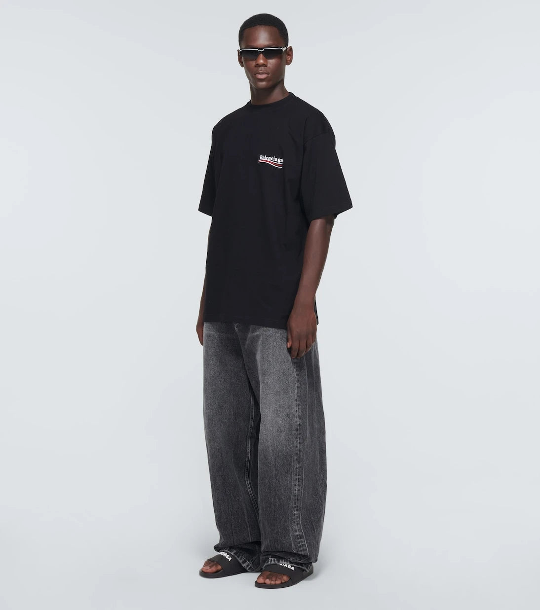 Balenciaga - نعال بول لوغو المطاطية