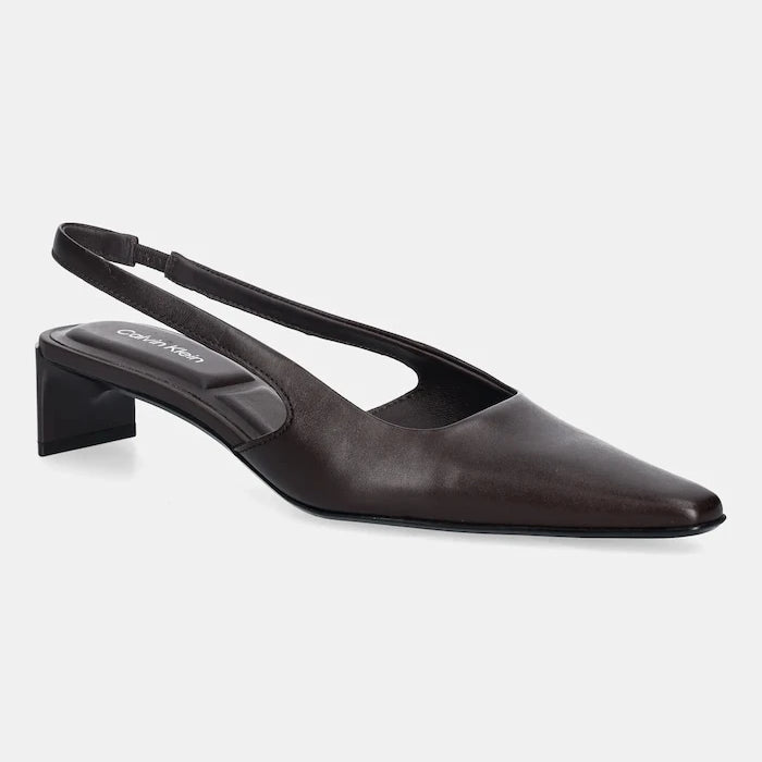 Кожени обувки с дебел ток Calvin Klein SET BACK HEEL PUMP SLINGBACK LTH
