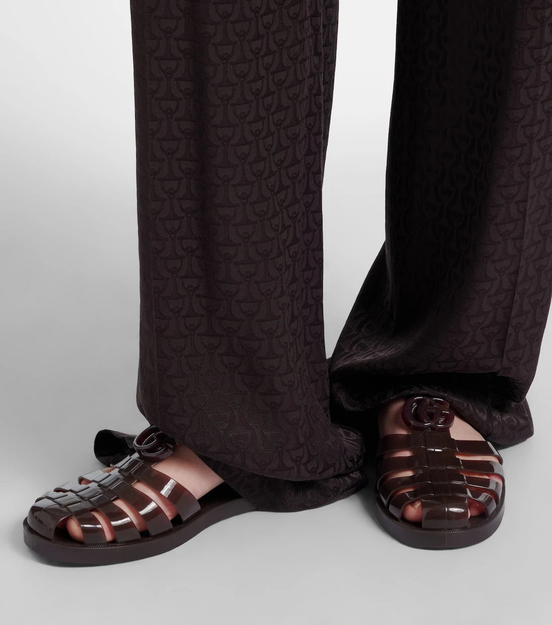 Gucci - Glossy Double G fisherman sandals