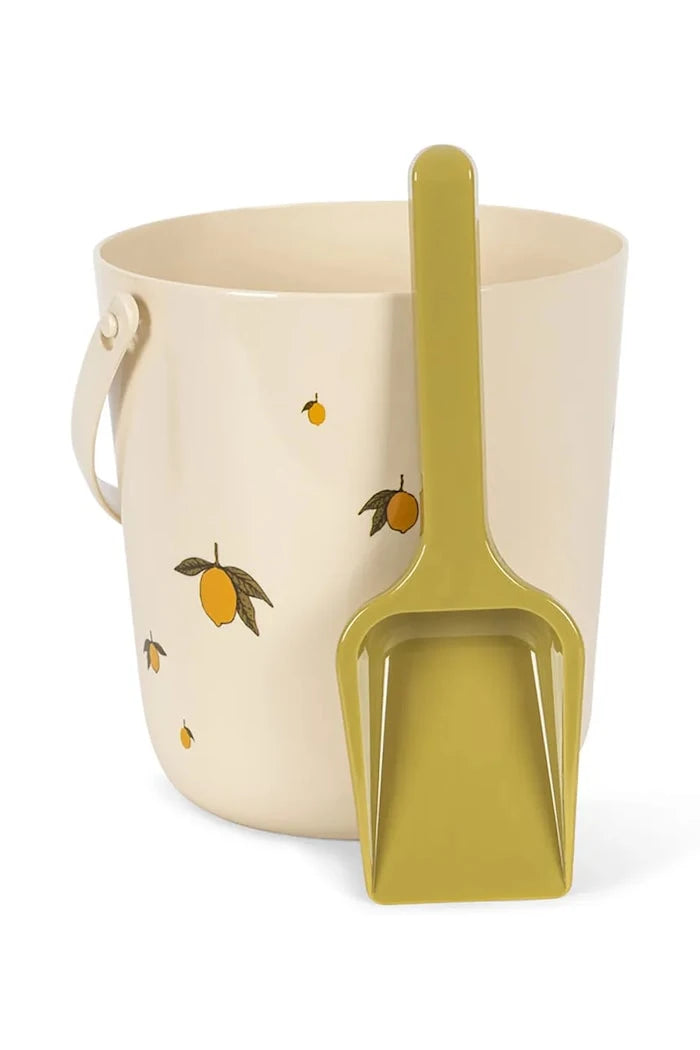 Konges Sløjd BEACH BUCKET AND SHOVEL Kum Oyuncak Seti