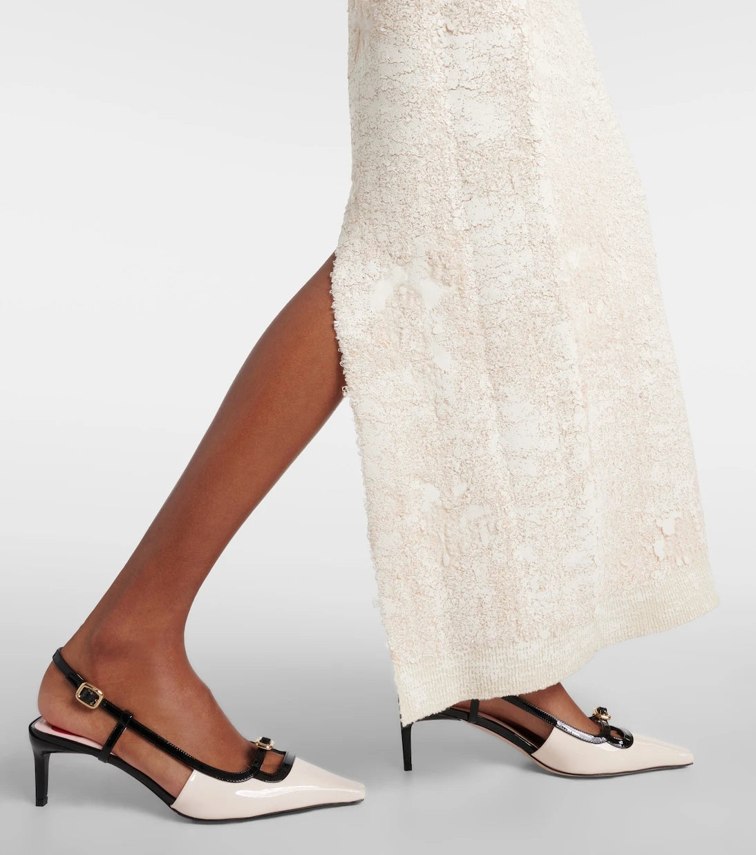 Roger Vivier - Viv’ Canard patent leather slingback pumps