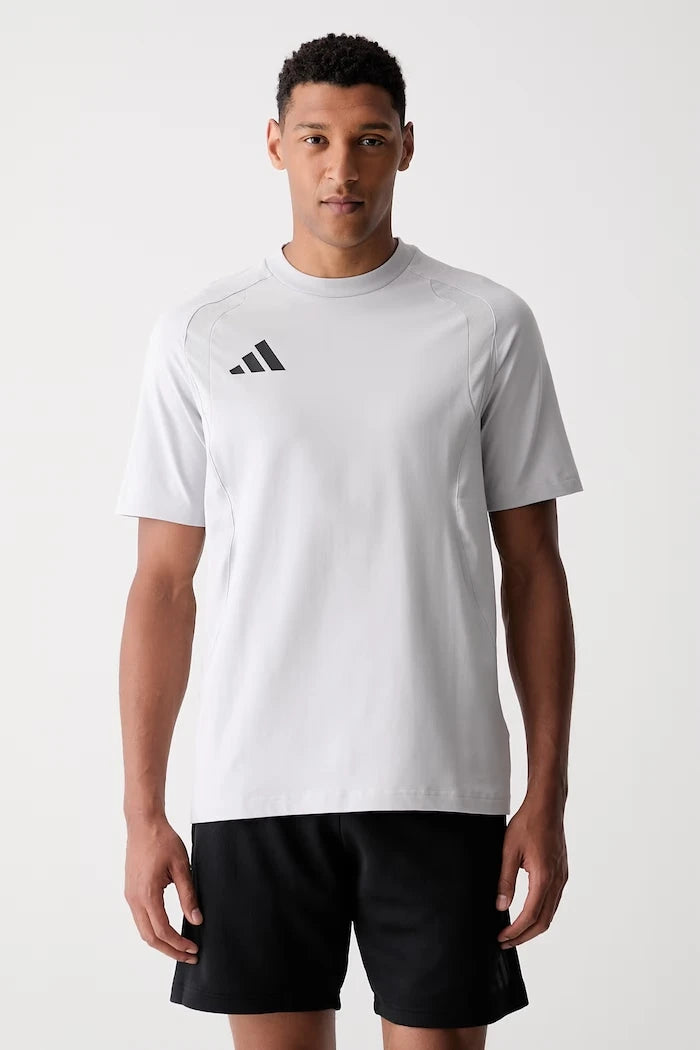 adidas Performance pamuklu erkek antrenman tişörtü Tiro Travel