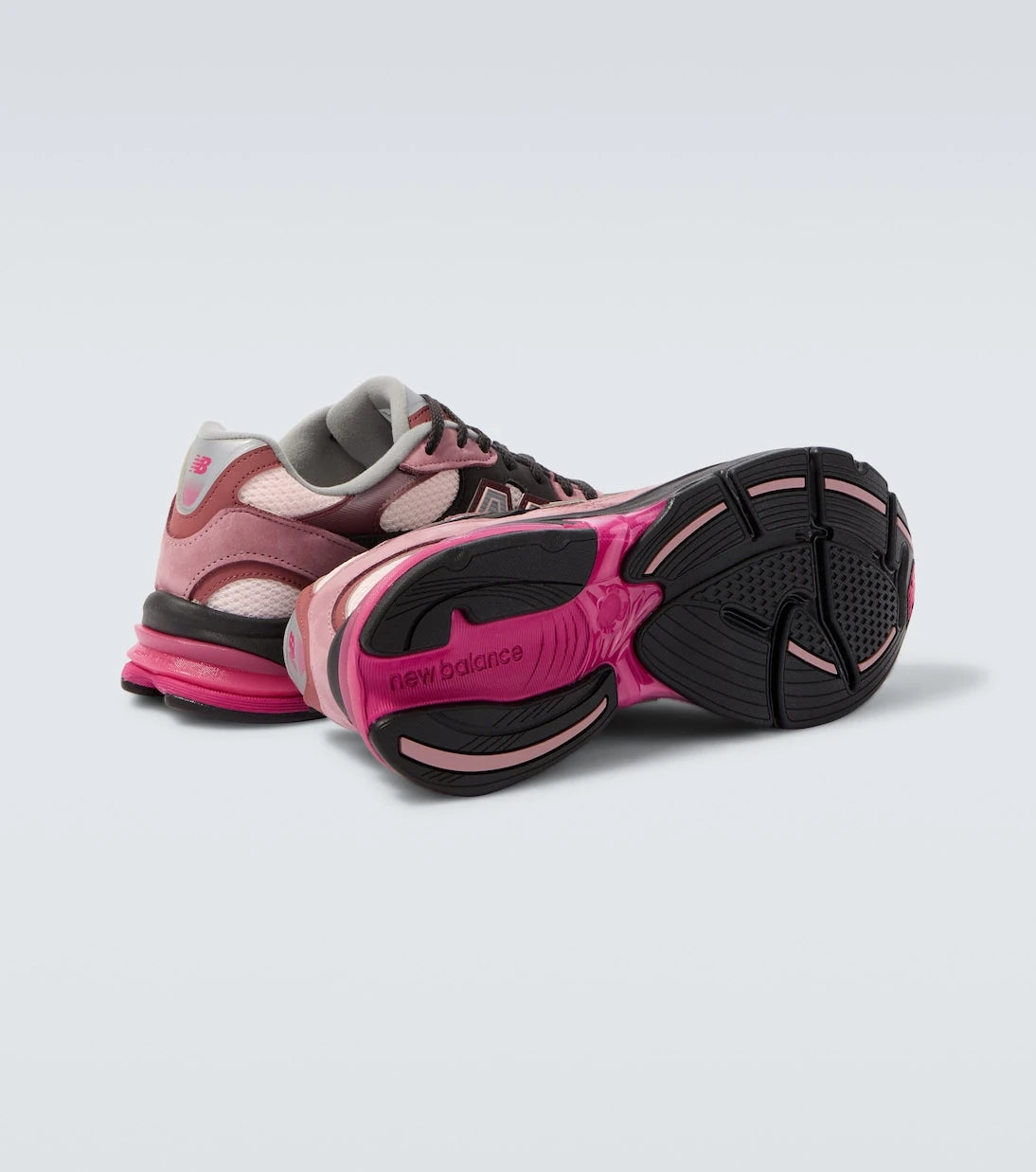 New Balance - حذاء رياضي ABZORB 2010 مزين بالجلد السويدي