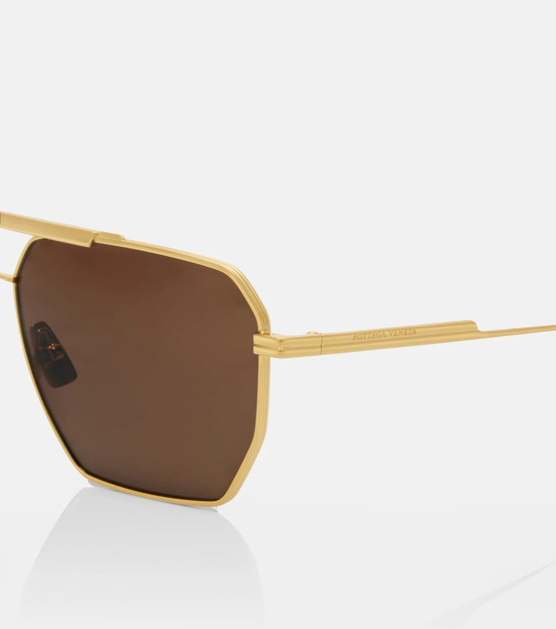 Bottega Veneta - نظارة شمسية Aviator