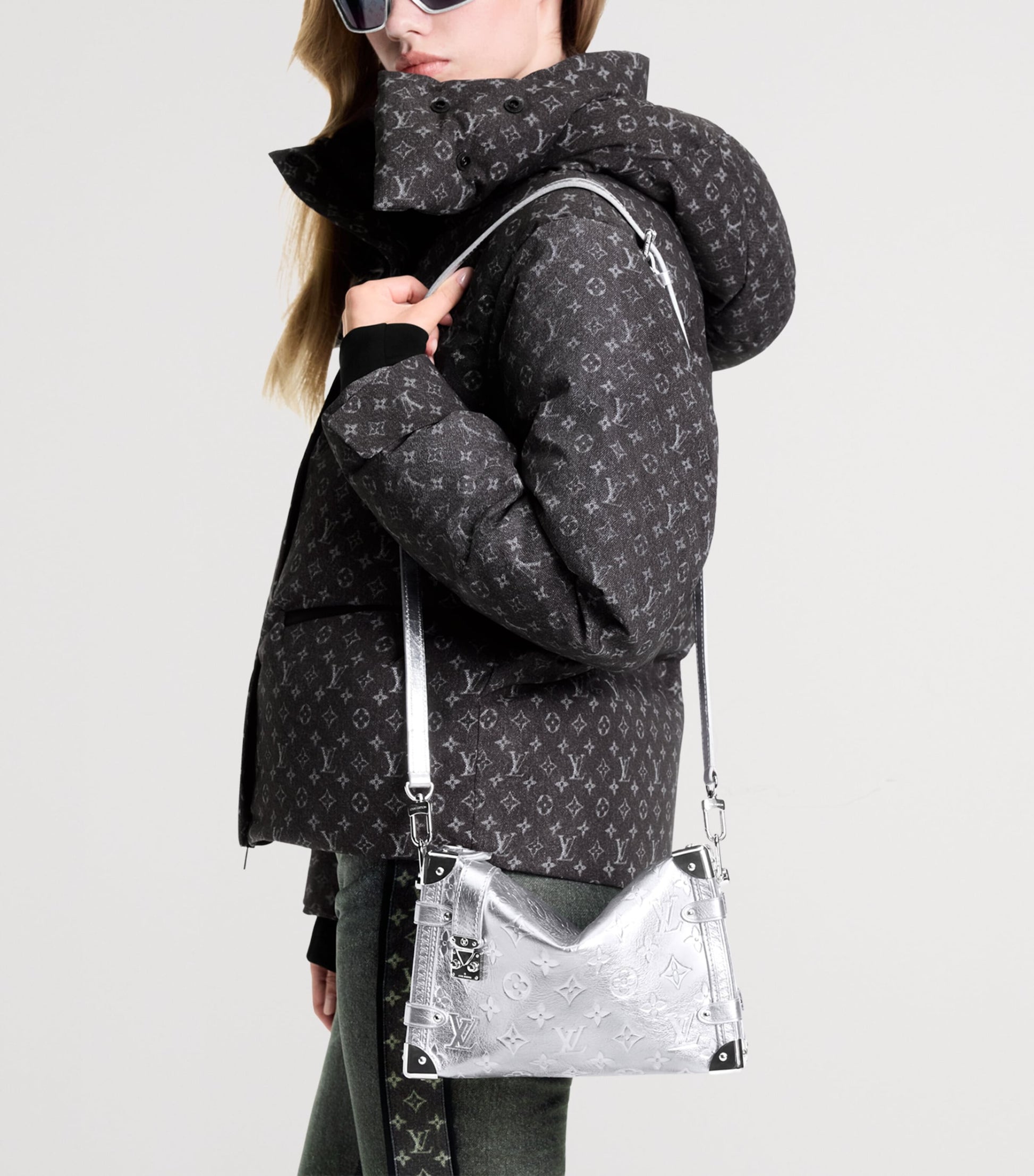 LOUIS VUITTON Leather Side Trunk MM Shoulder Bag