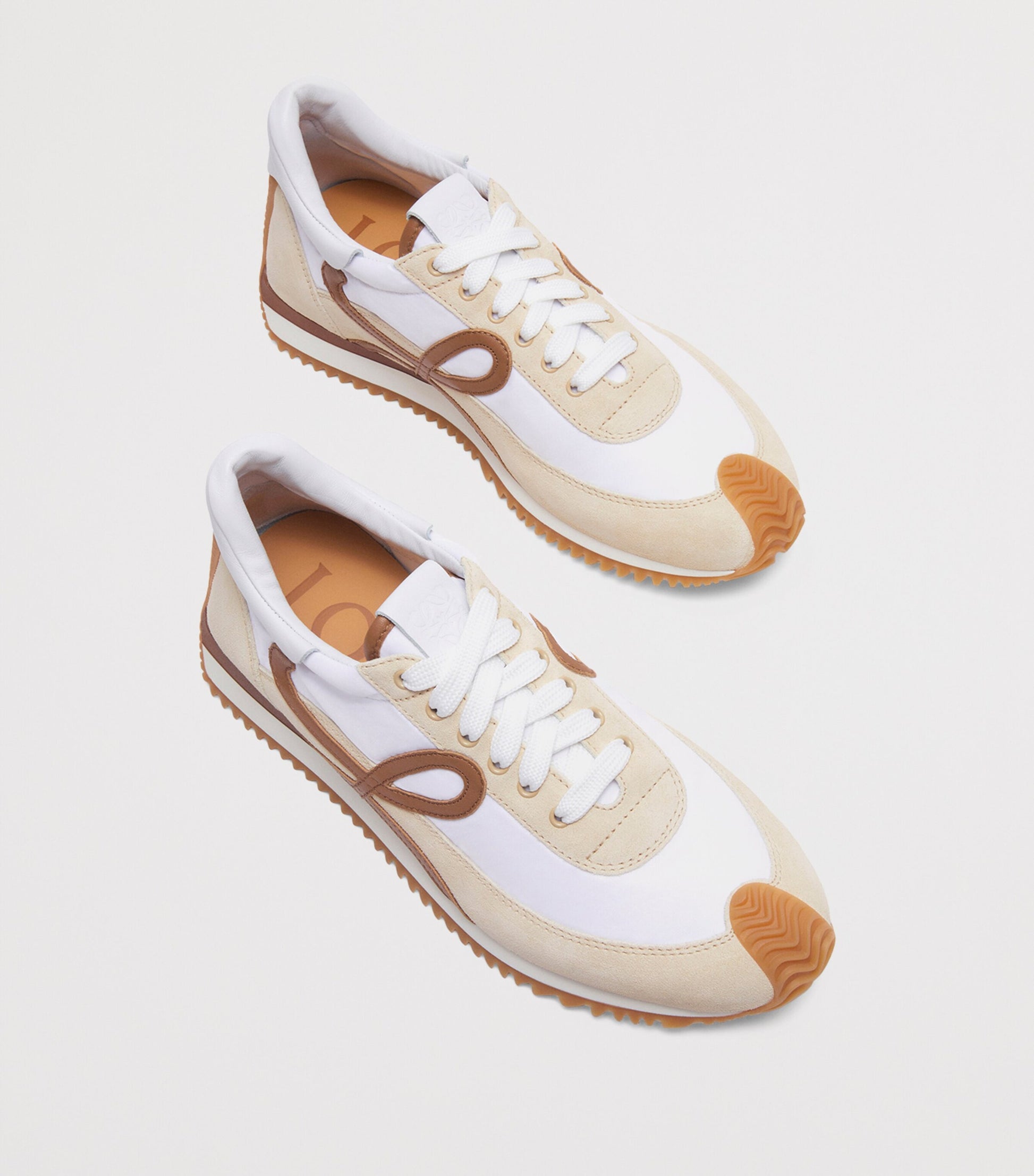 Brown Flow Runner 2.0 Sneakers