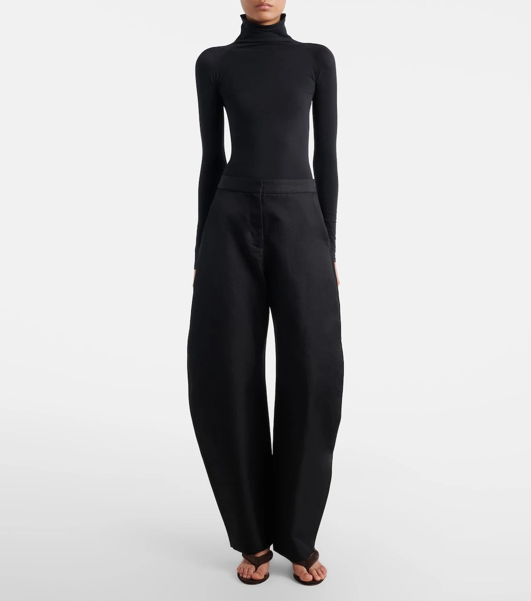 Alaïa - Suede thong sandals