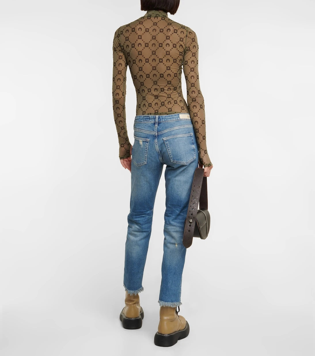 AG Jeans - بنطال جينز Ex Boyfriend قصير بقصة وسط