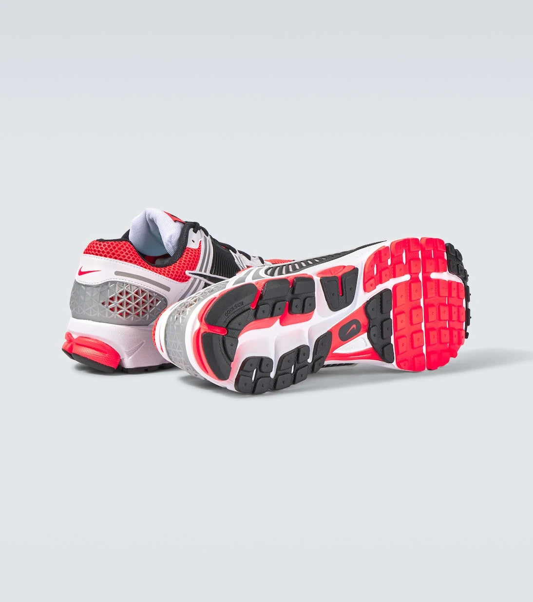 Nike - Zoom Vomero 5 SE sneakers