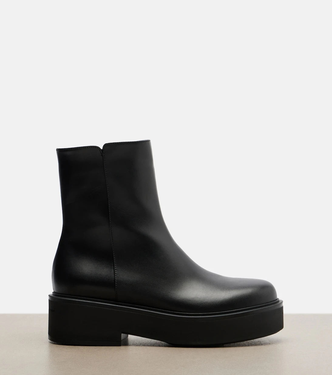 Gianvito Rossi - Hiro leather ankle boots