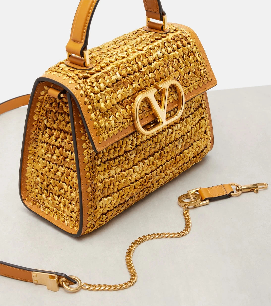 Valentino Garavani - VSling Small top-handle bag