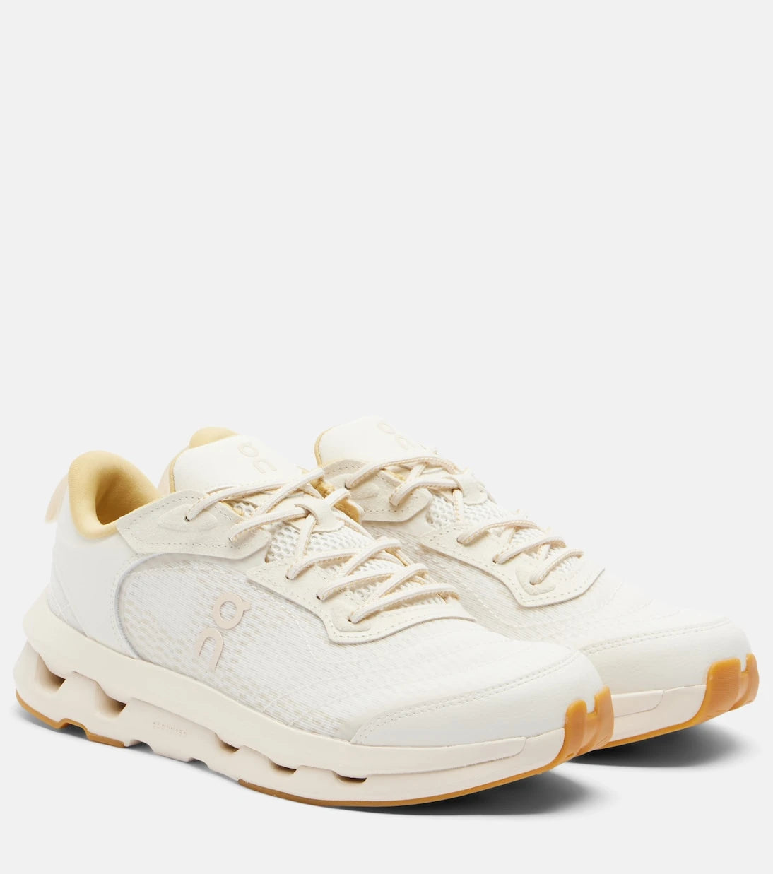 On - x Zendaya Cloudzone Moon sneakers