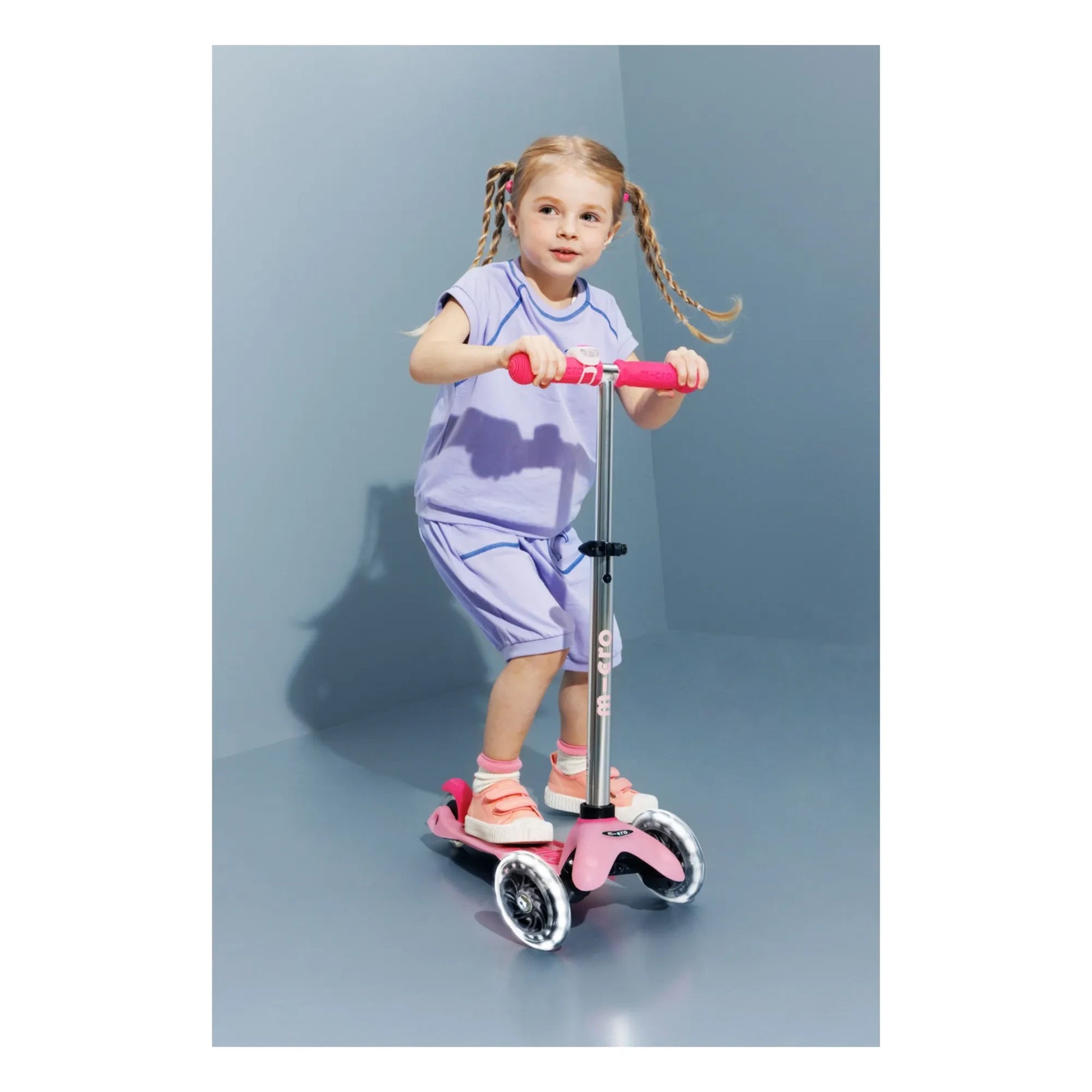 Micro - Mini LED Phosphorescent Scooter | Pink