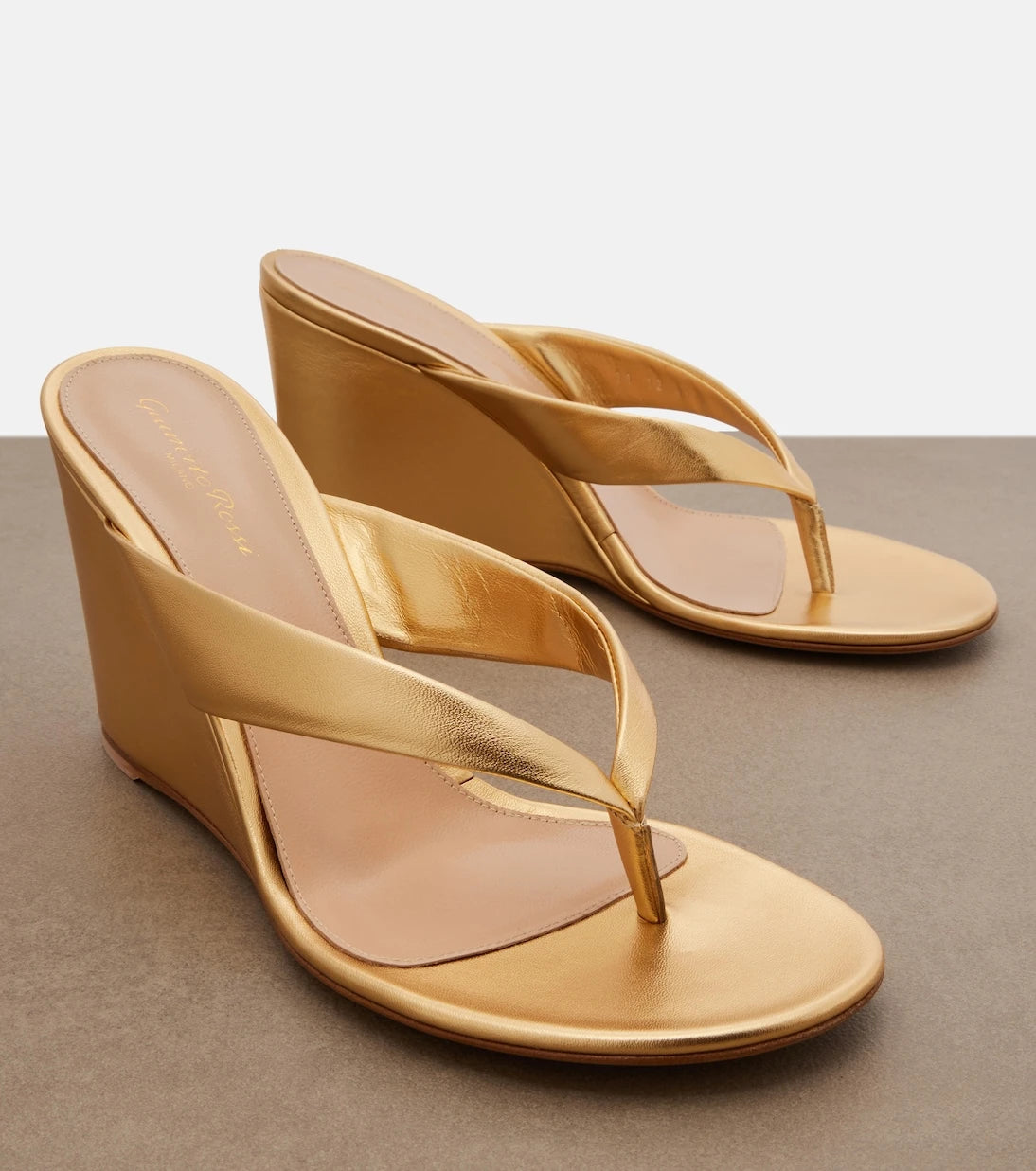 Gianvito Rossi - Leather wedge thong sandals