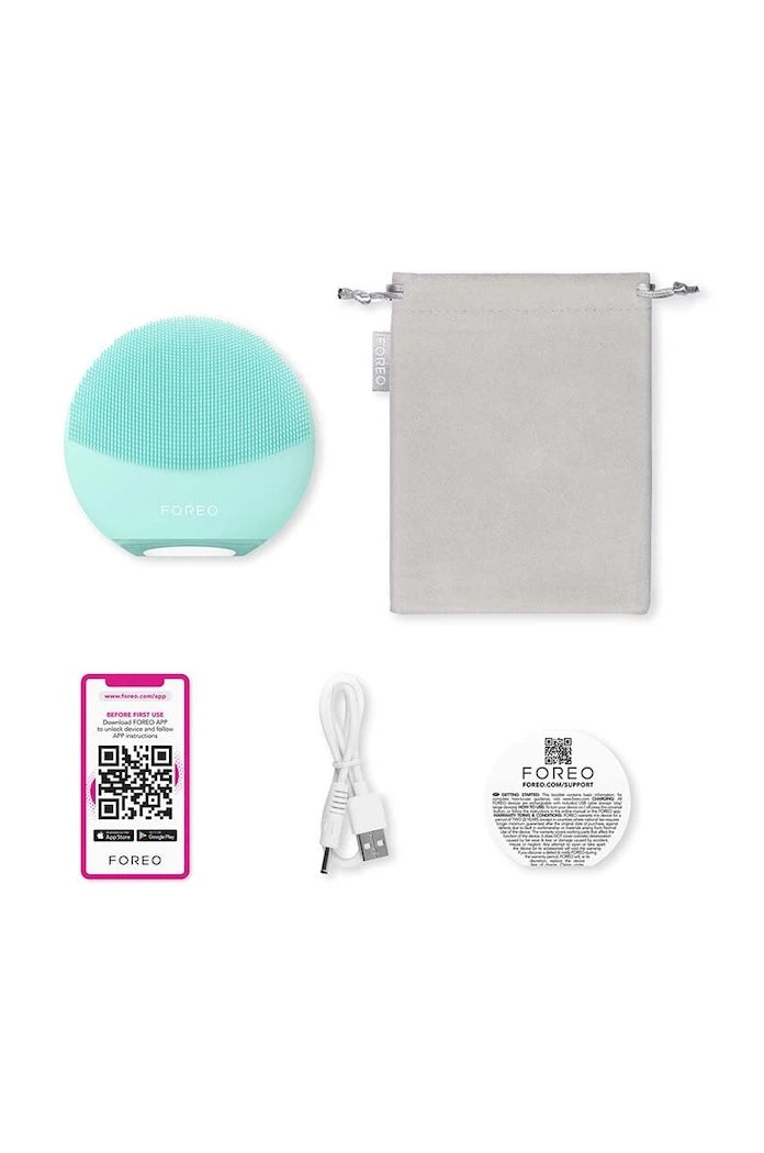 FOREO LUNA™ 4 Mini Çift Taraflı Yüz Temizleme Masaj Cihazı