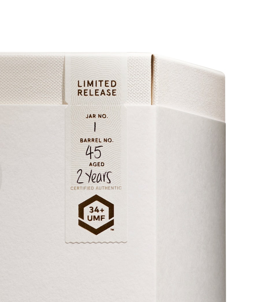 Rare Harvest 2050+ MGO Manuka Honey Gift Box (230g)