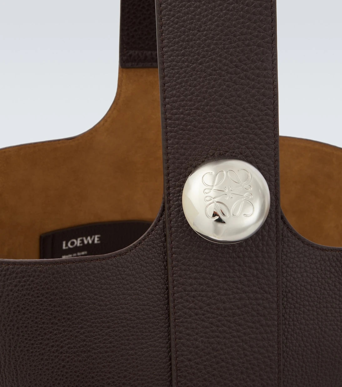 Loewe – Kieselstein: Großer Leder-Eimerbeutel