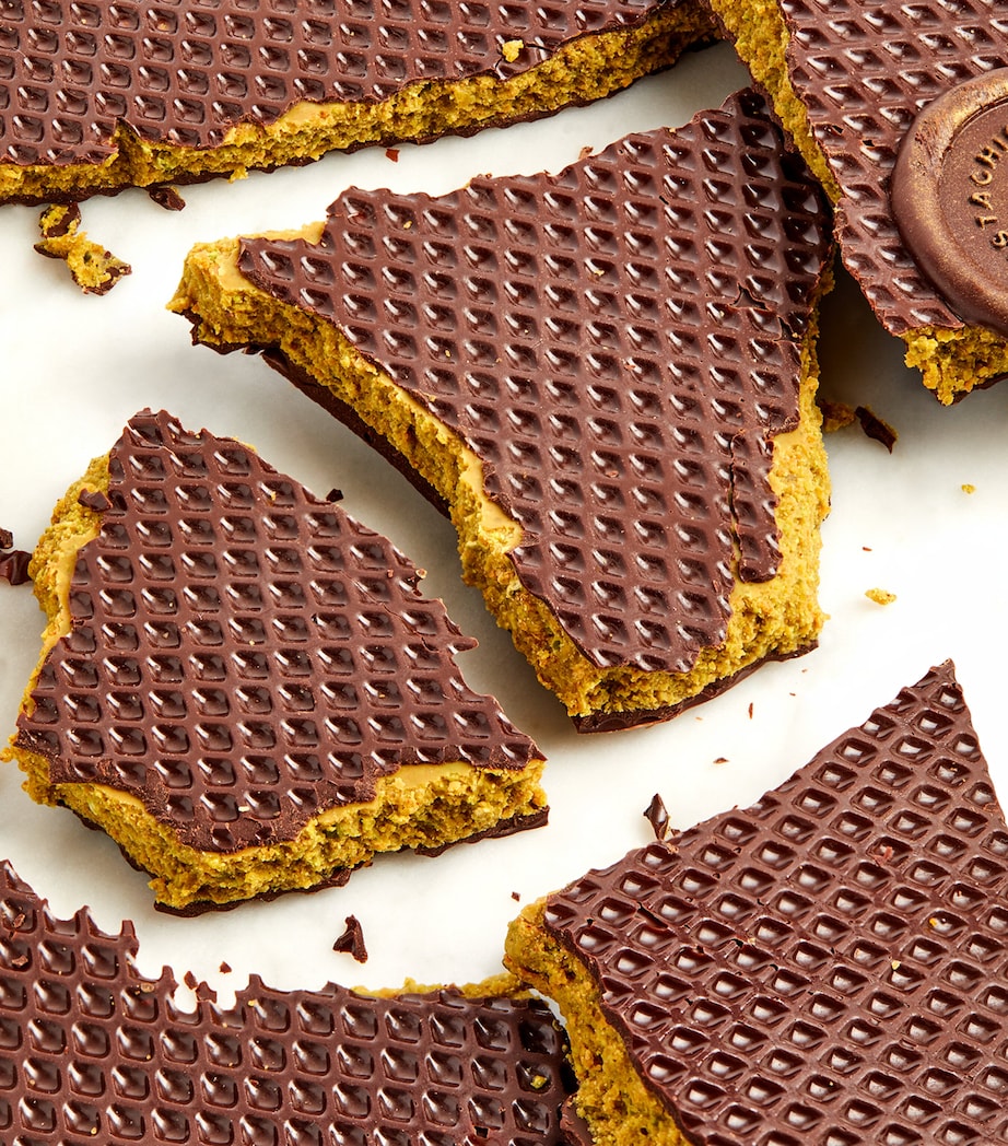 Crunchy Pistachio Chocolate Sandwich Slab (260g)