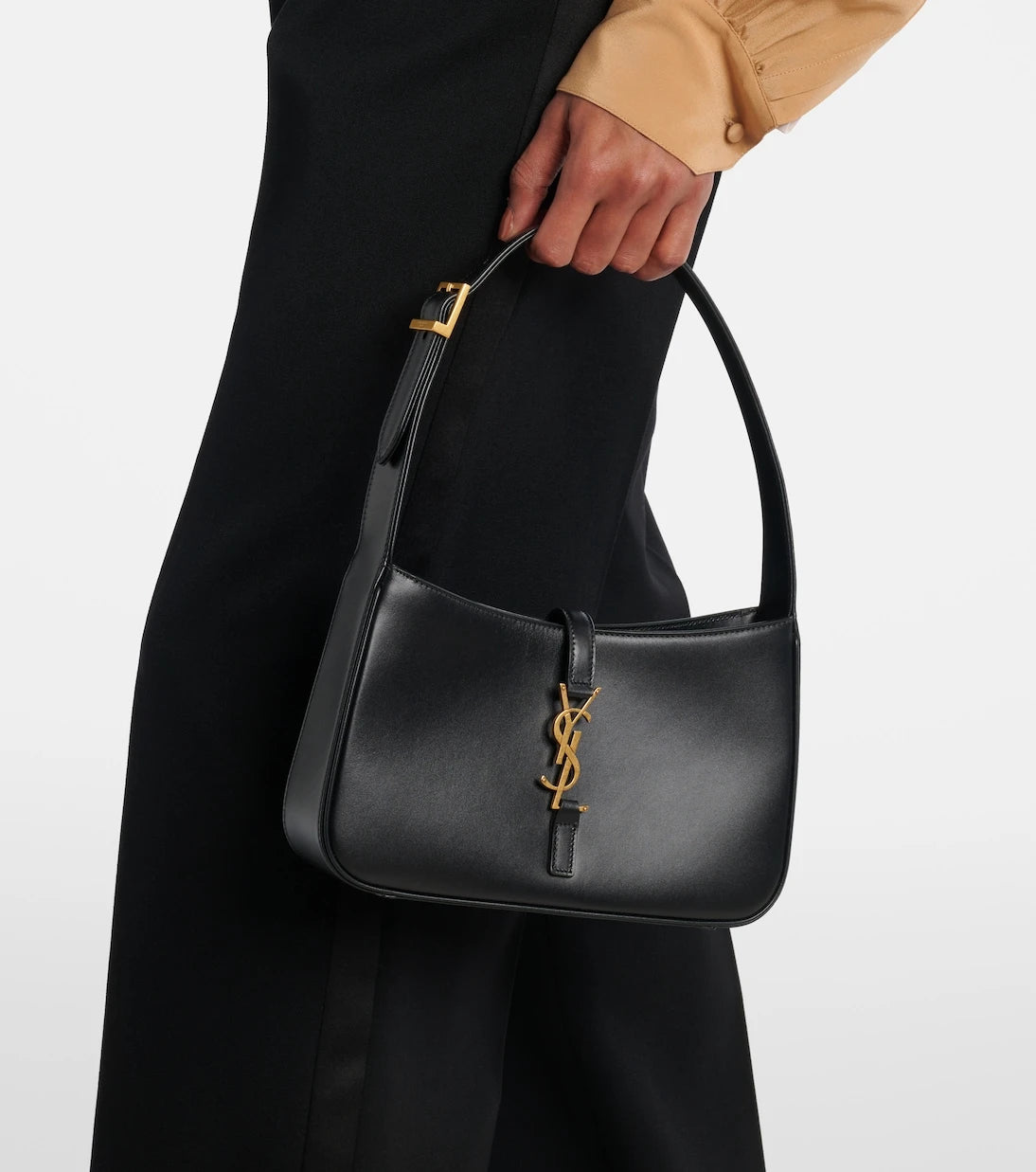 Saint Laurent - Le 5 à 7 leather shoulder bag