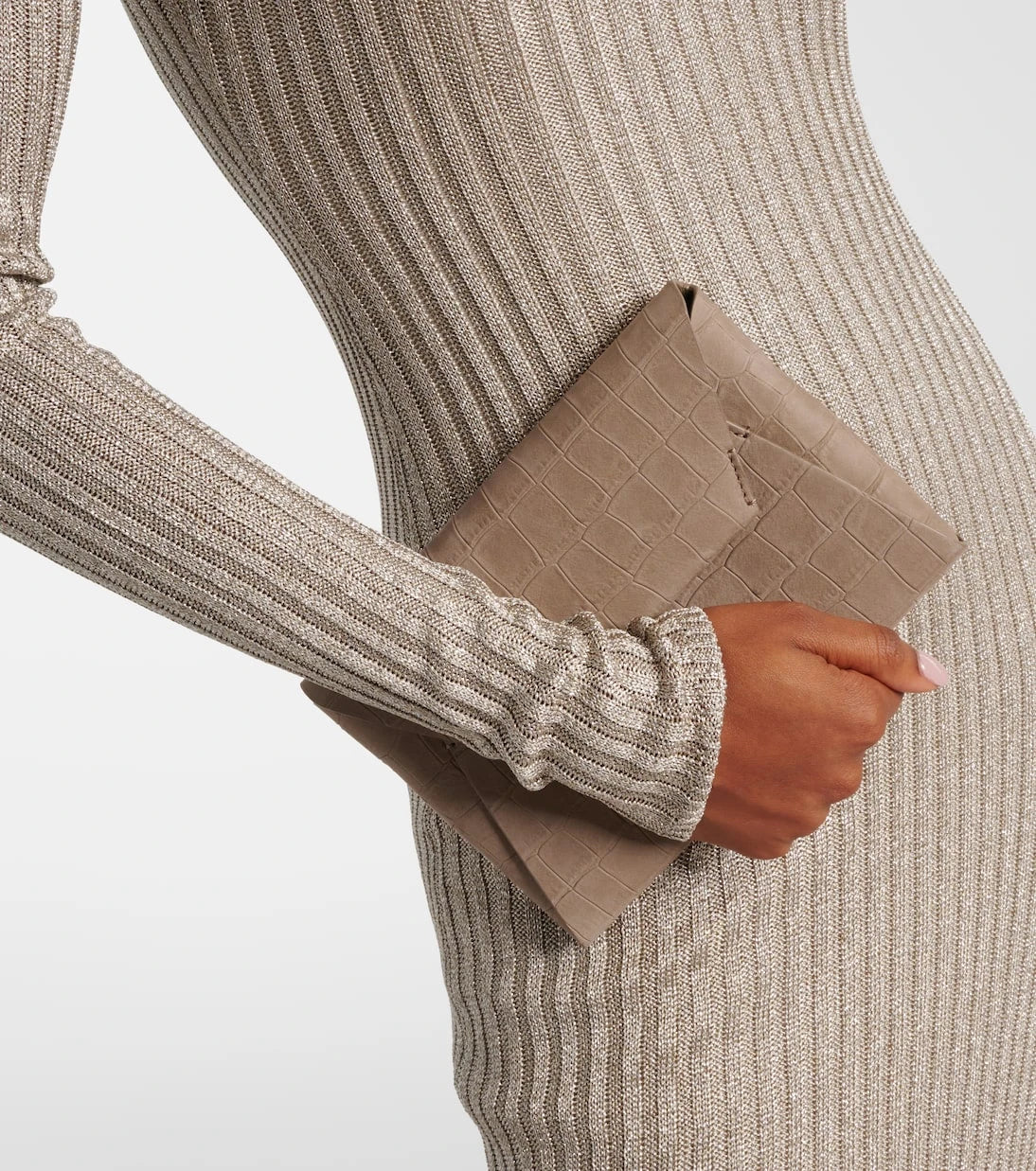 Brunello Cucinelli - فستان ماكسي لاميه مضلع محبوك بتطريز مونيللي