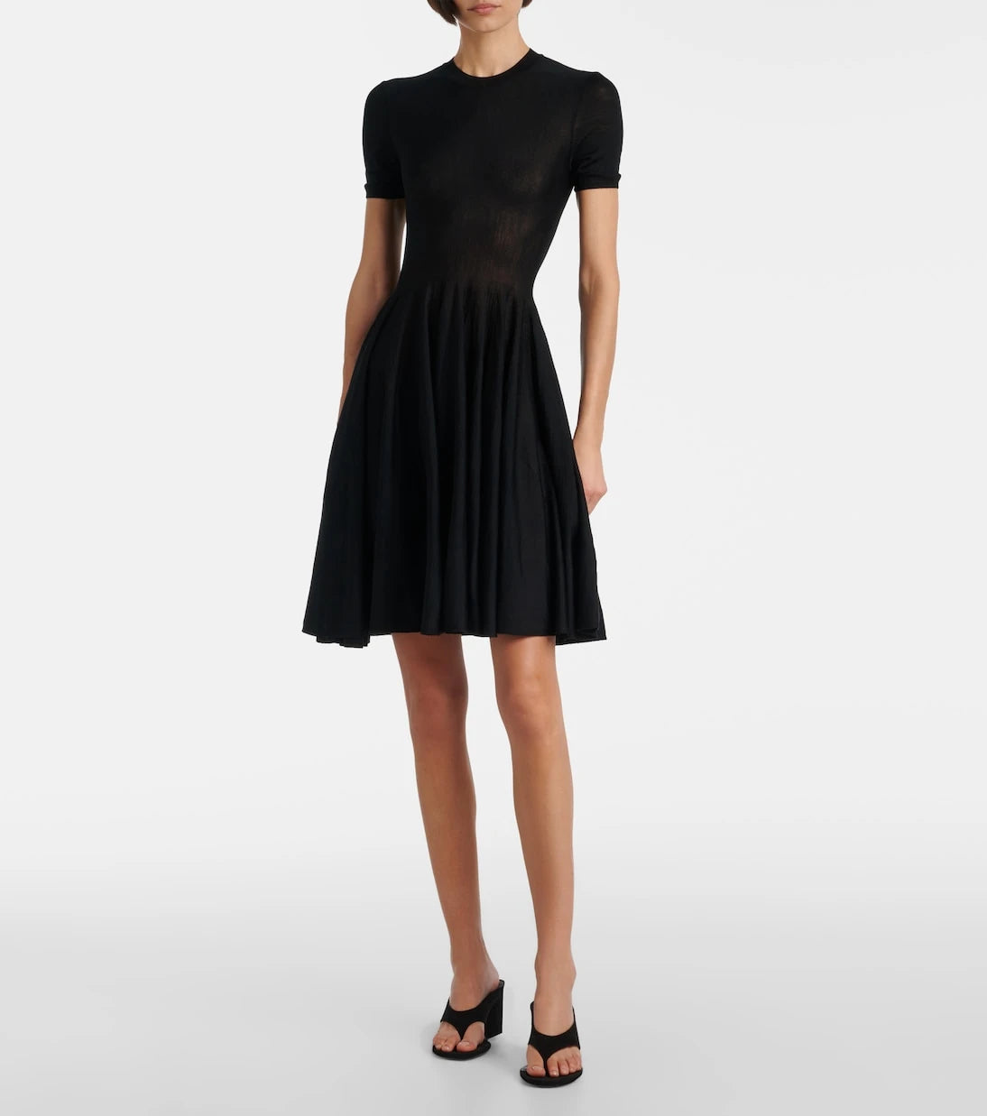 Alaïa - فستان صوف قصير بقصة سكيتر