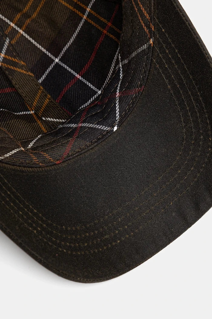 Памучна шапка с козирка Barbour