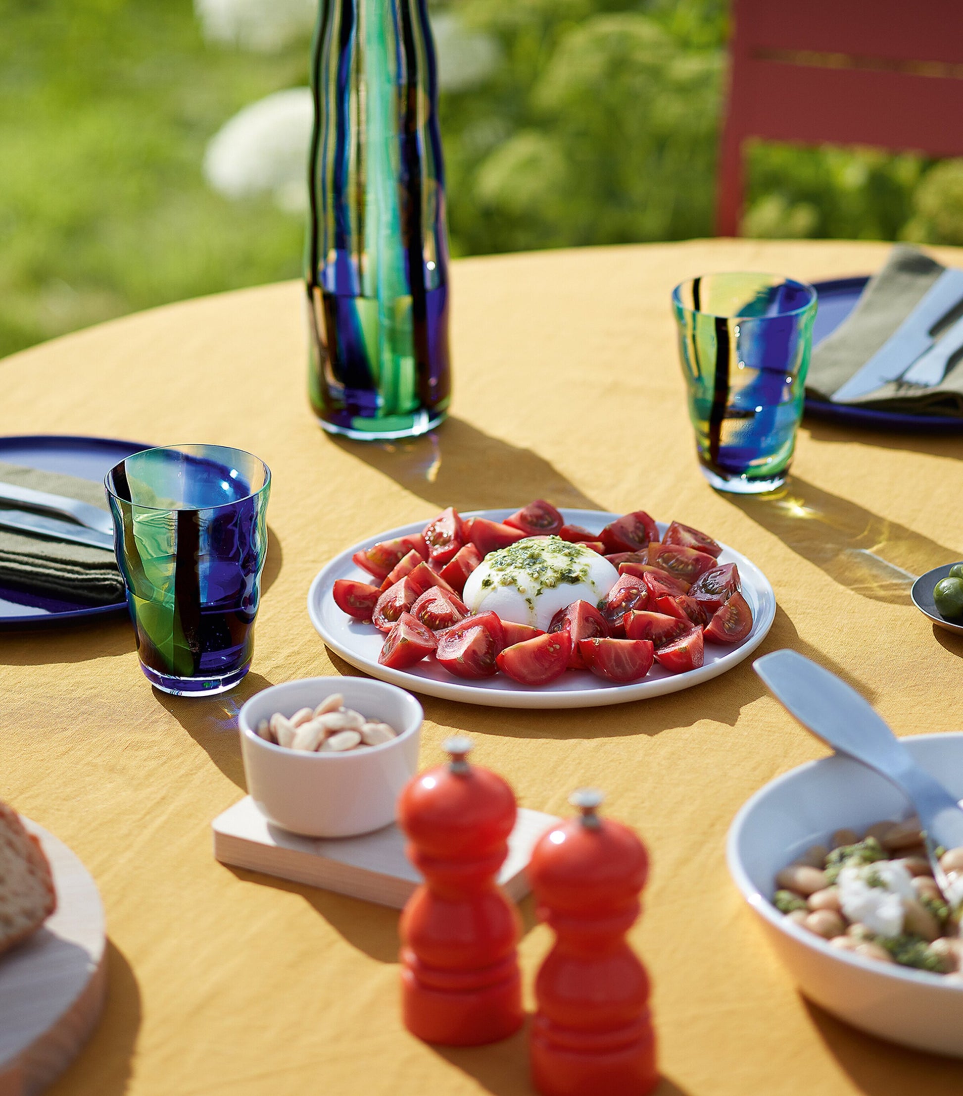 Set of 2 Porcelain Collective Starter Plates (20cm)