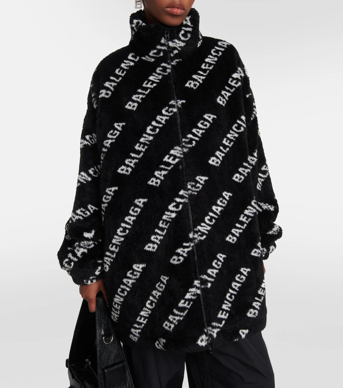 Balenciaga - سترة بشعار الماركة