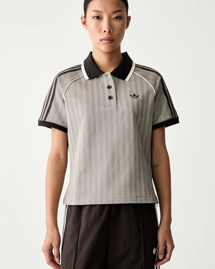 adidas Originals yakalı kadın tişörtü
