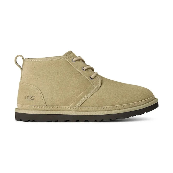Високи обувки UGG Neumel