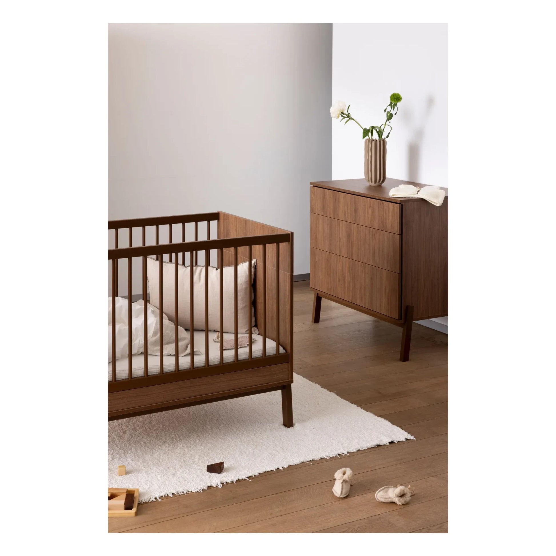 Quax - Ashi cot bed 70x140 cm | Beech