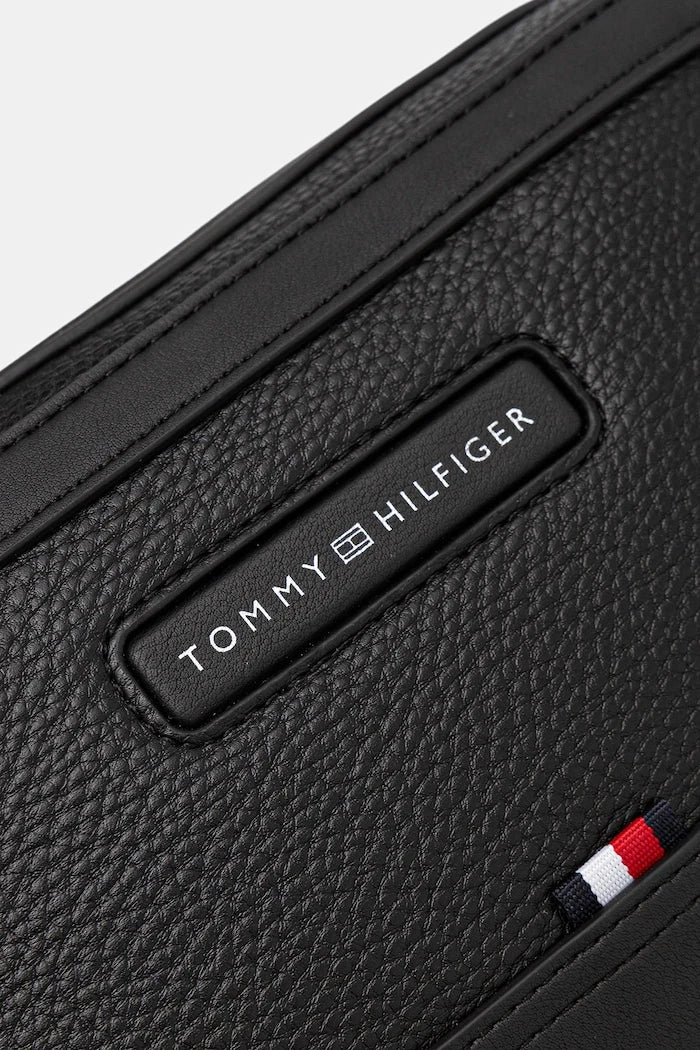 Чанта през рамо Tommy Hilfiger