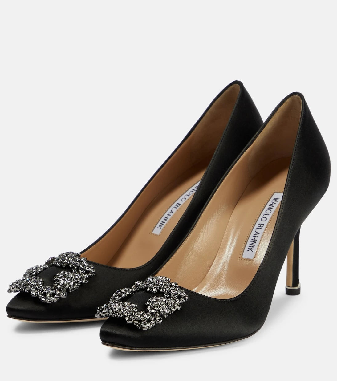 Manolo Blahnik - حذاء Hangisi 90 بكعب عالٍ من الساتان مزين بحلي