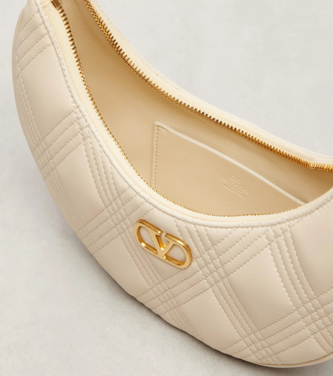 Valentino Garavani - Quiltie 67 Mini leather shoulder bag
