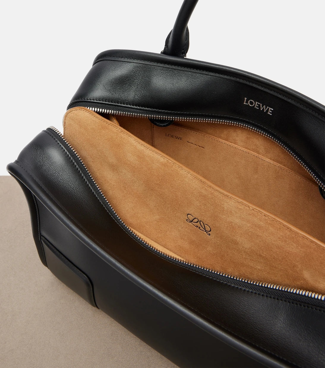 Loewe - Amazona 180 Large leather top-handle bag