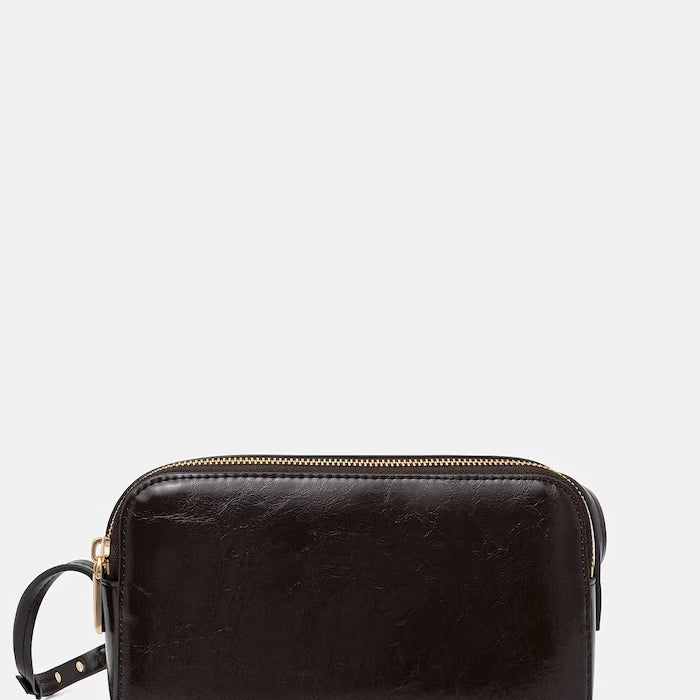 Calvin Klein чанта crossbody дамска