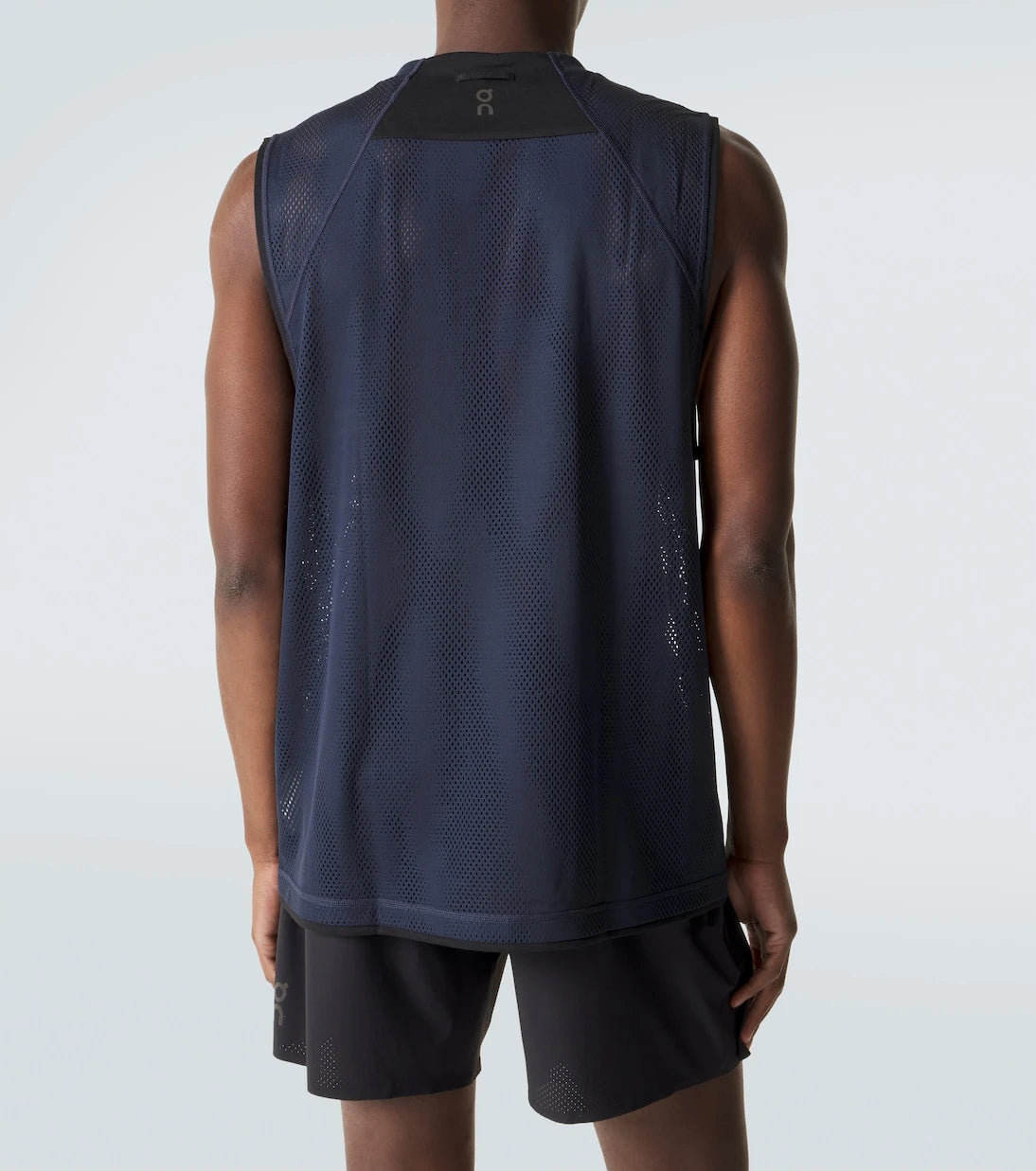 On - Train Volt technical tank top