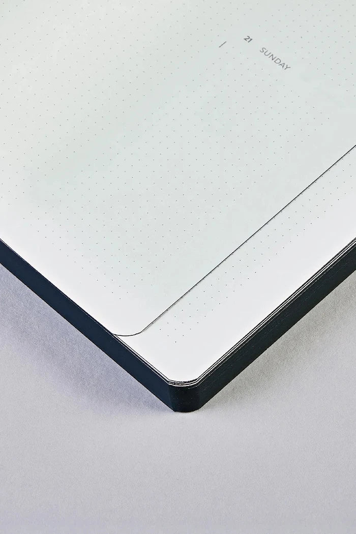 Тефтер Nuuna Graphic L