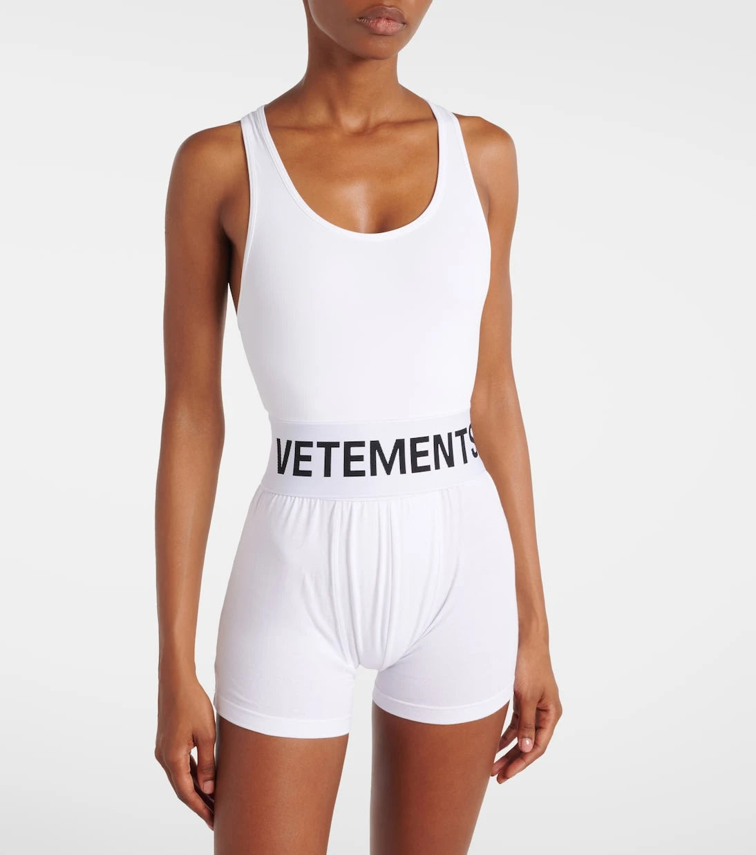 Vetements - حمالة صدر رياضية بشعار