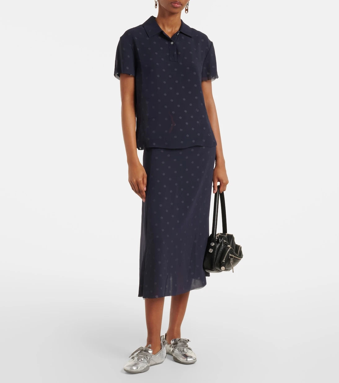 Acne Studios - حذاء فلات من الجلد المعدني