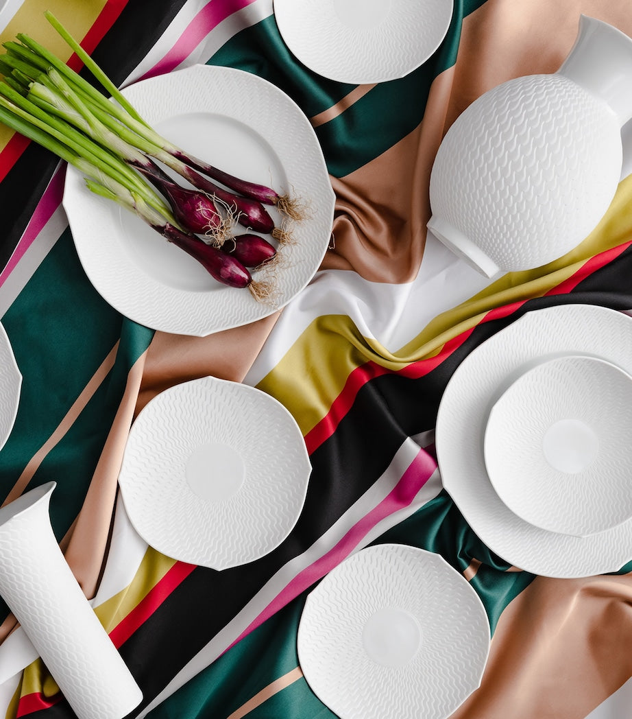 Meissen Porcelain Waves Relief Cake Platter (26.5cm)